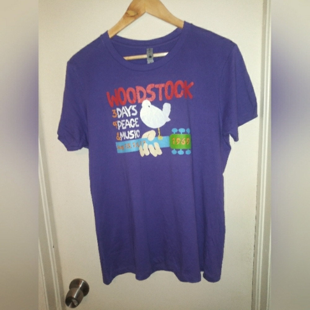 Woodstock 3 Days Of Peace and Music T-Shirt Size XL New Without Tags